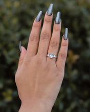 Load image into Gallery viewer, Arctic Aura