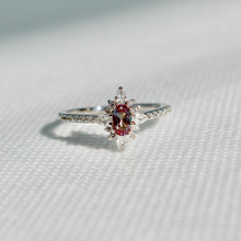 Load image into Gallery viewer, Moon Tear Ring